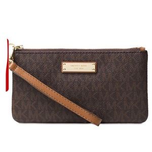 Authentic Michael Kors Wristlet